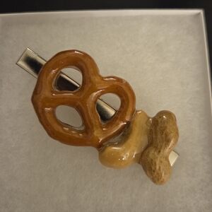 Pretzel Cashew Peanut Pin/Hairclip